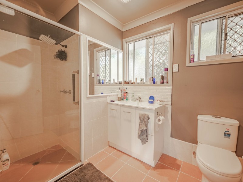 1 Barcelona Terrace, Russell Island QLD 4184