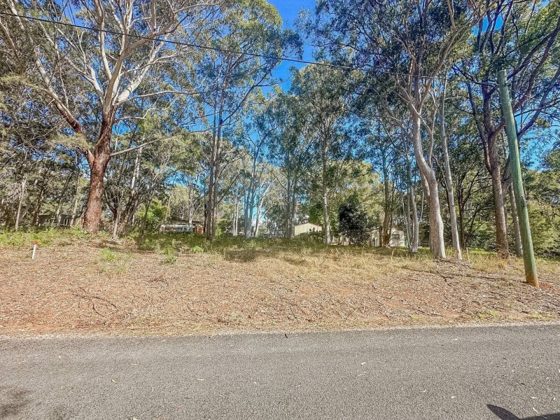 10 Little cove Rd, Russell Island QLD 4184