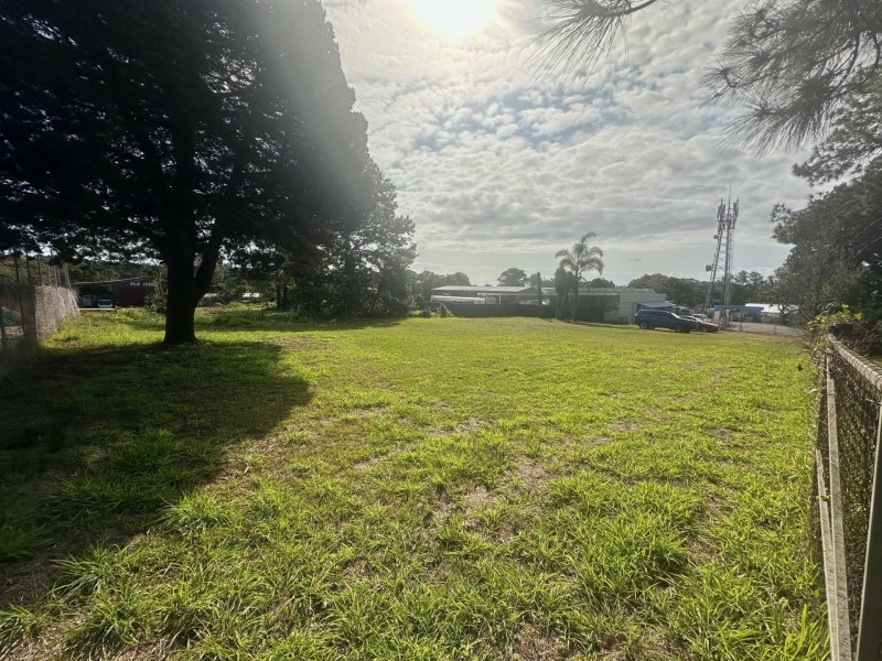 77 High Street, Russell Island QLD 4184