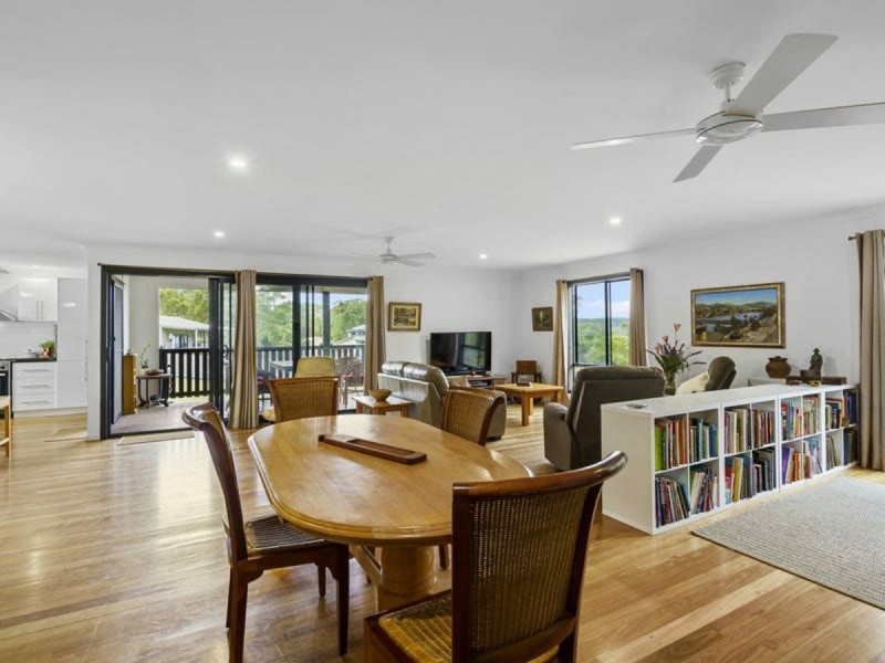 7 James Street, Russell Island QLD 4184
