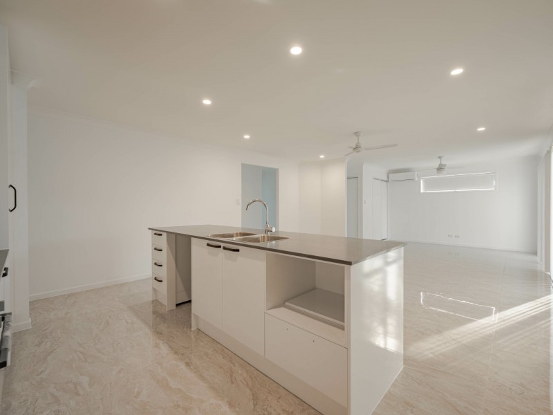 18 Tierney Terrace, Russell Island QLD 4184