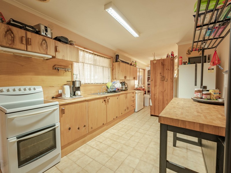 8 Pia Street, Russell Island QLD 4184