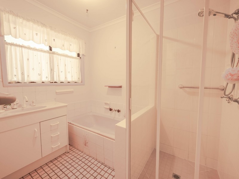 8 Pia Street, Russell Island QLD 4184