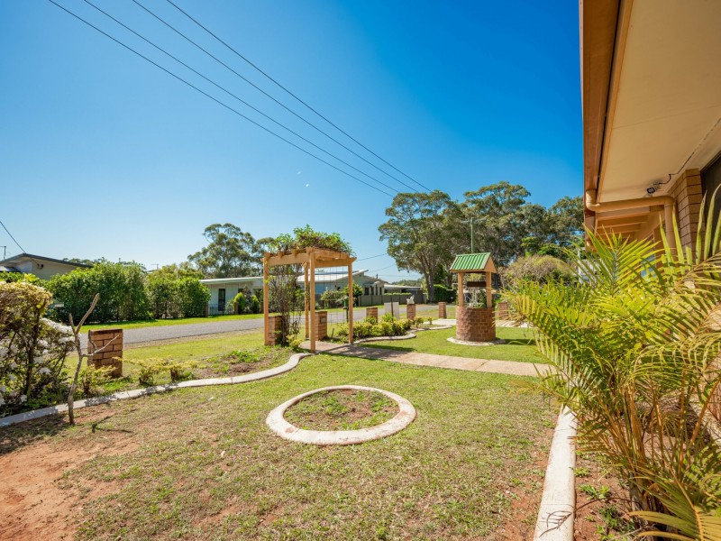 8 Pia Street, Russell Island QLD 4184