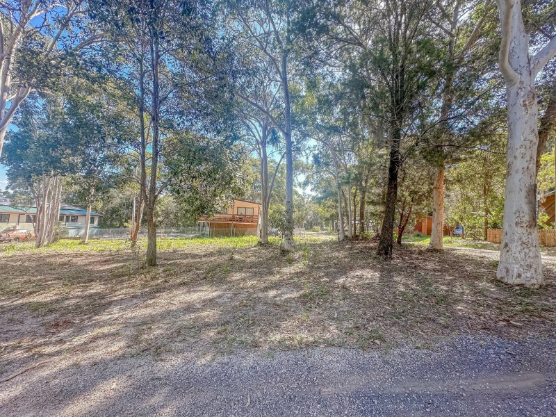 14 Frangipanni Street, Russell Island QLD 4184