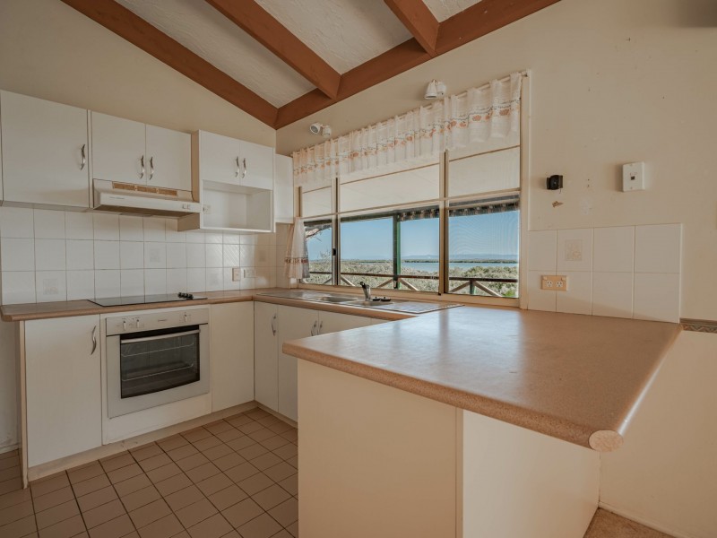 60 Deenya Parade, Russell Island QLD 4184