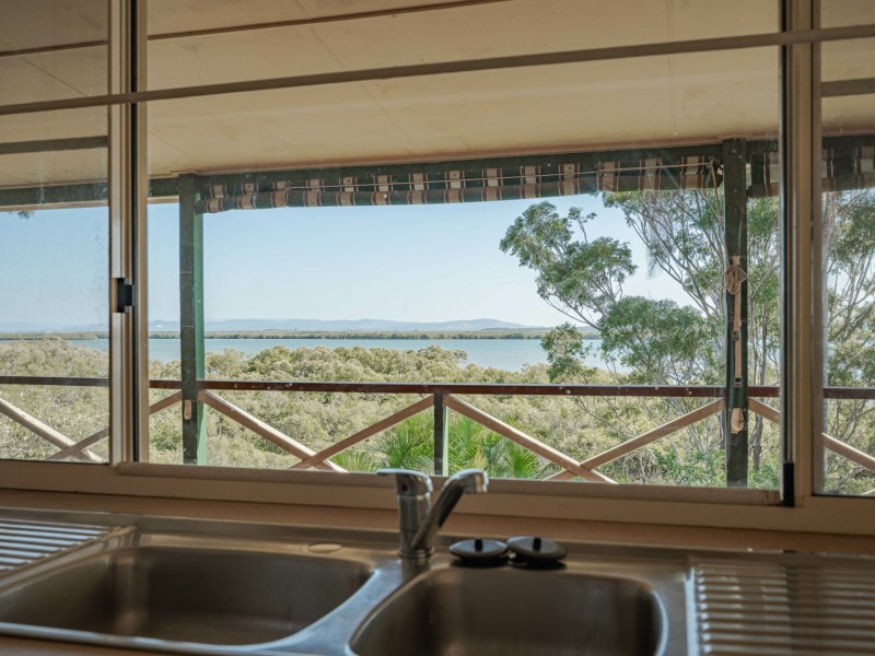 60 Deenya Parade, Russell Island QLD 4184