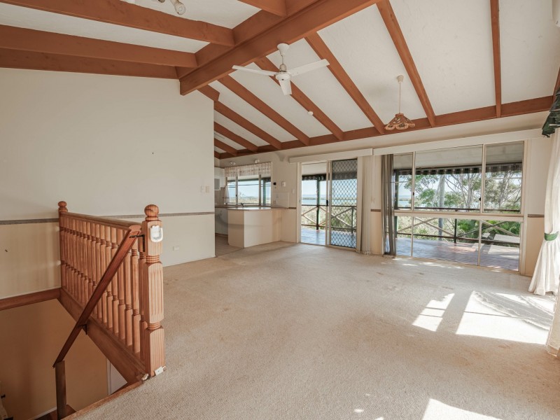 60 Deenya Parade, Russell Island QLD 4184