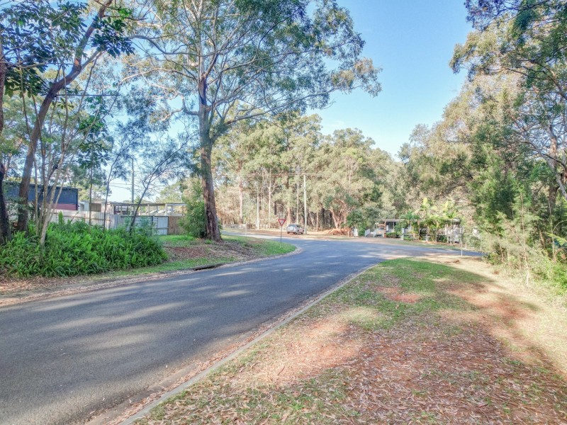 4-6 channel Street, Russell Island QLD 4184