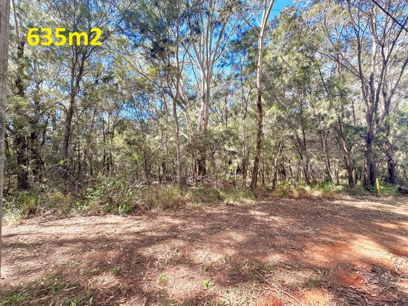 19 Castle Wood Cres, Russell Island QLD 4184
