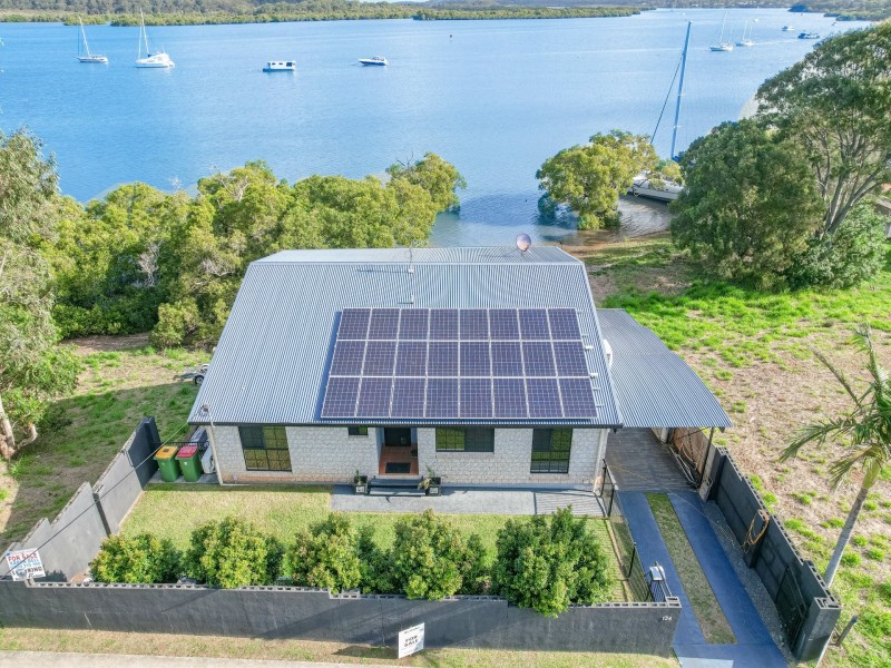 136 Canaipa Point Dve, Russell Island QLD 4184