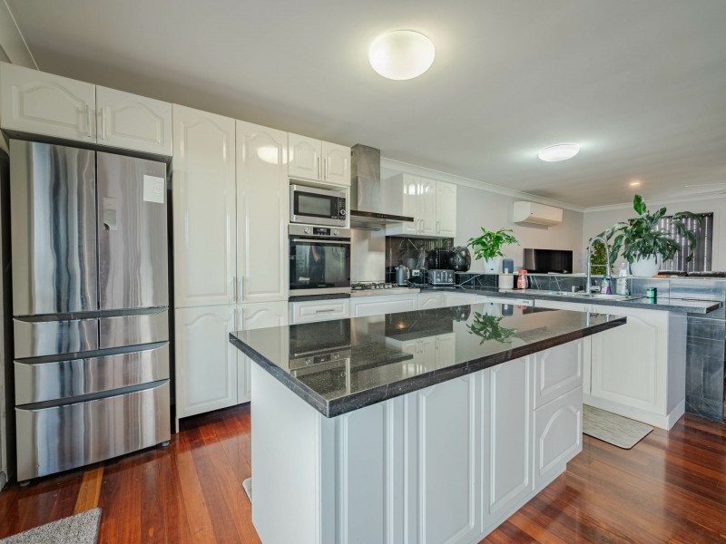 136 Canaipa Point Dve, Russell Island QLD 4184