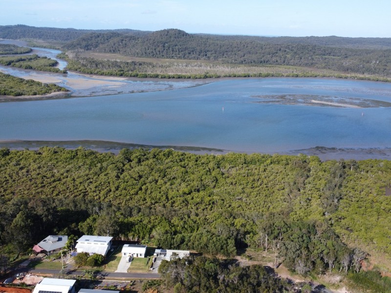 35 Aquamarine Ave, Russell Island QLD 4184