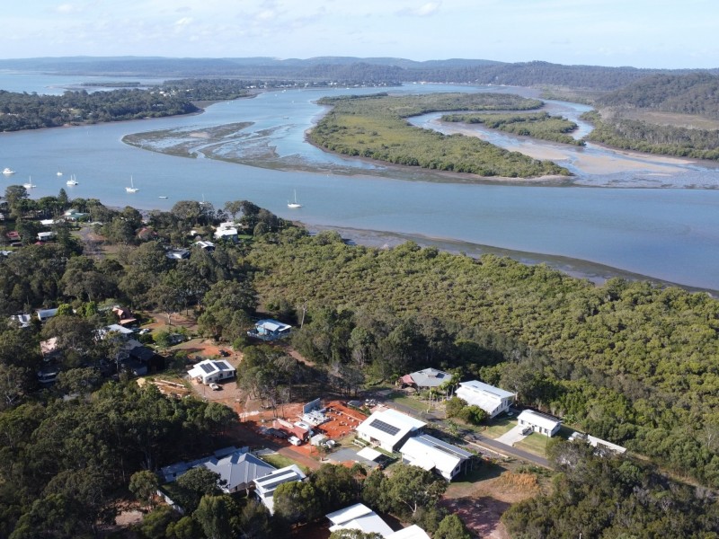 35 Aquamarine Ave, Russell Island QLD 4184