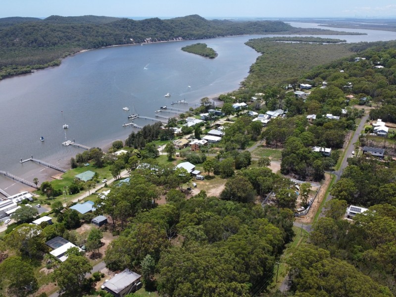 58 Wahine Drive, Russell Island QLD 4184