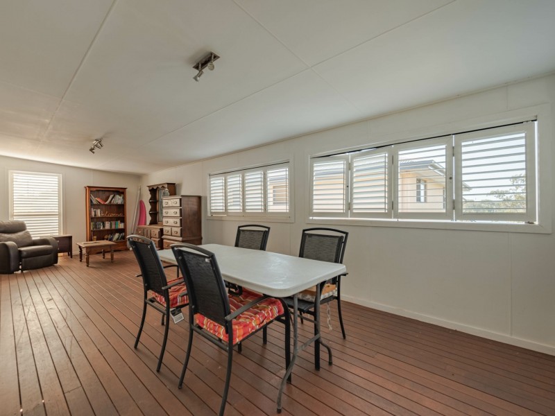 12 Alice Street, Russell Island QLD 4184