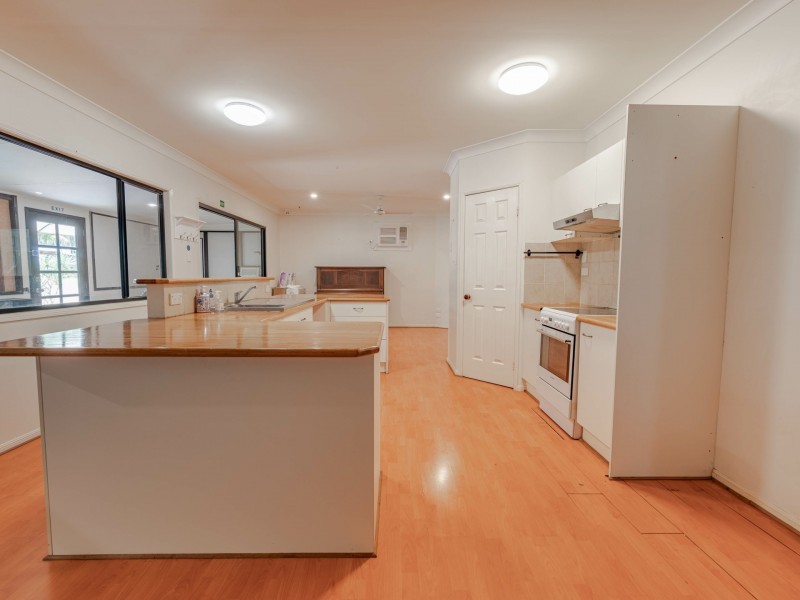 29 Letitia Ave, Russell Island QLD 4184