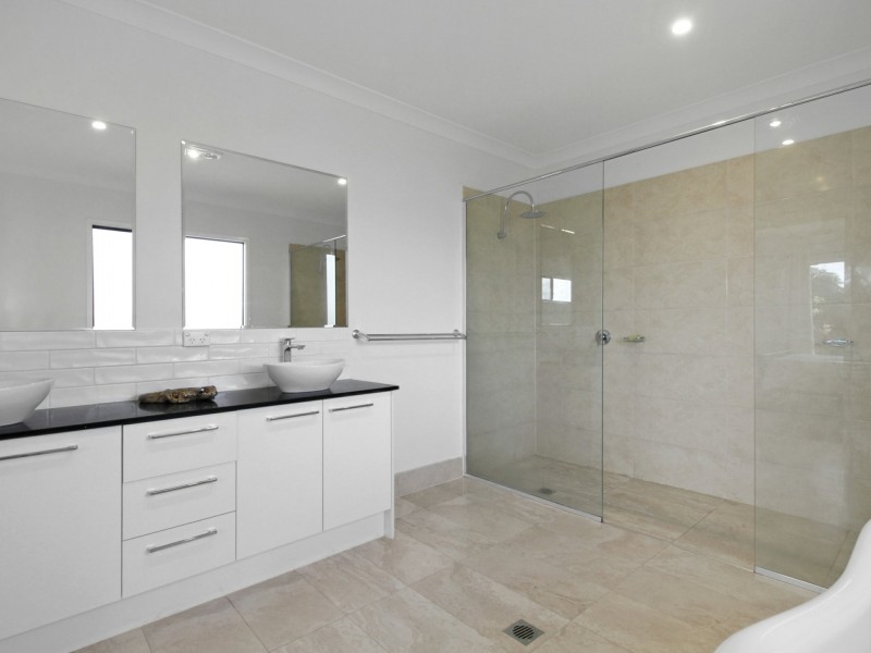 20 MARK ROAD, Russell Island QLD 4184