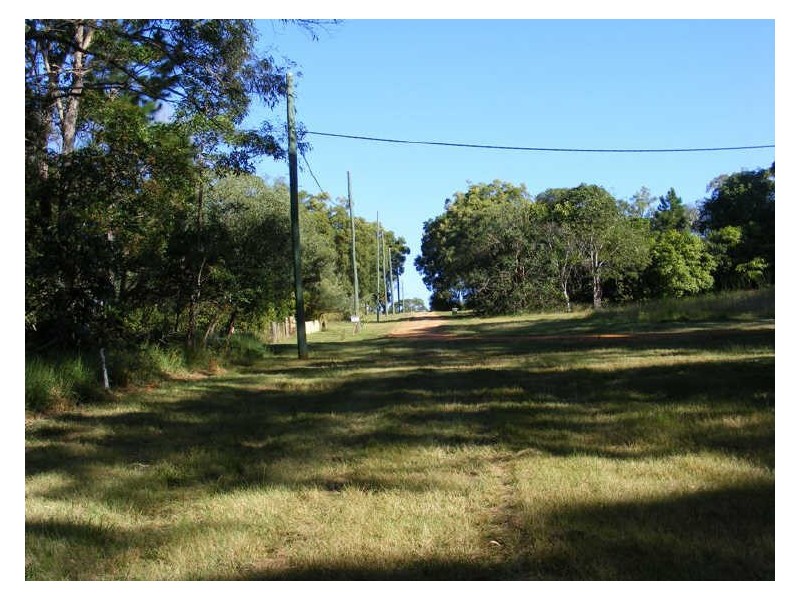 8 Oaklea St, Russell Island QLD 4184