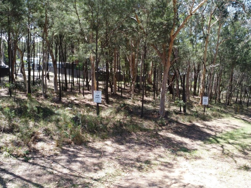 13-15 Delmar Parade, Russell Island QLD 4184