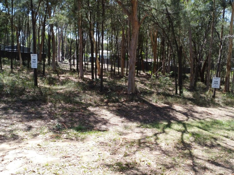 13-15 Delmar Parade, Russell Island QLD 4184