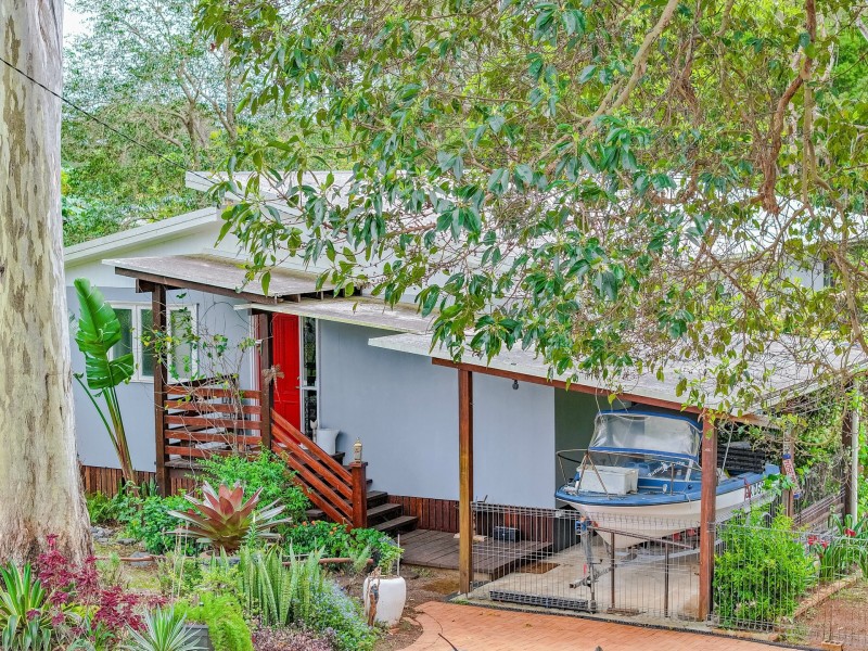 49 Kings Road, Russell Island QLD 4184
