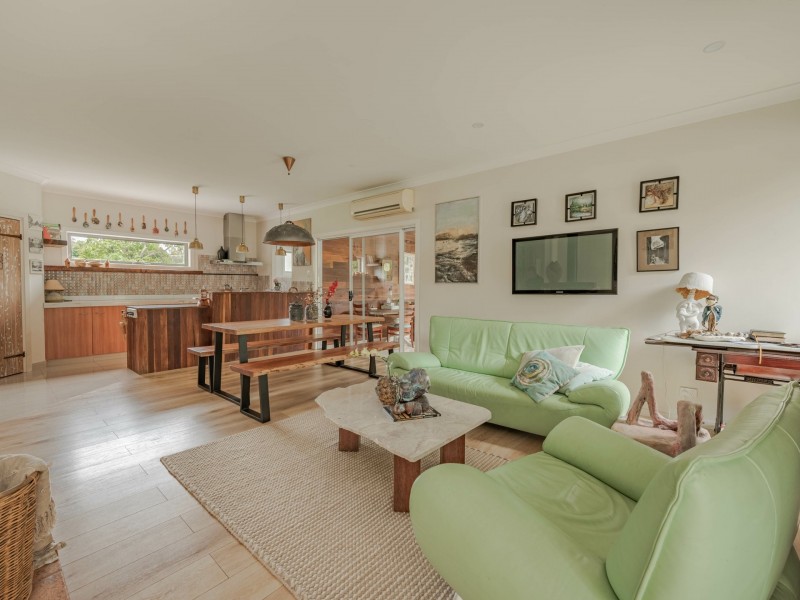 49 Kings Road, Russell Island QLD 4184