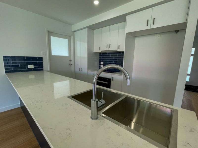 73 Laurel Street, Russell Island QLD 4184