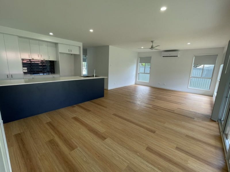 73 Laurel Street, Russell Island QLD 4184