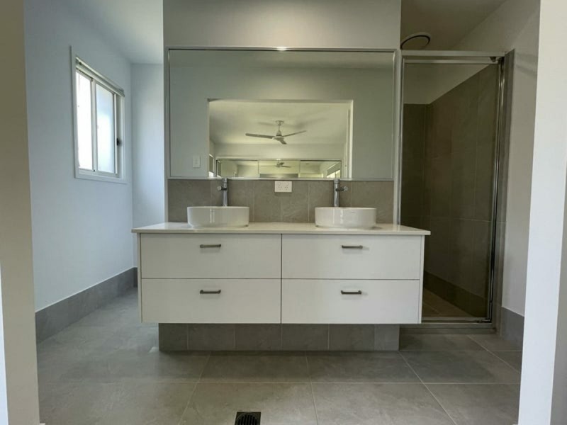 73 Laurel Street, Russell Island QLD 4184