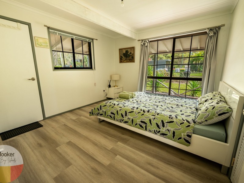 18 Emerson St, Russell Island QLD 4184