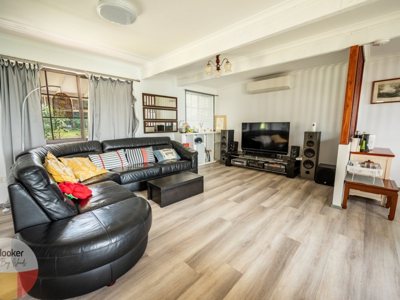 18 Emerson St, Russell Island QLD 4184