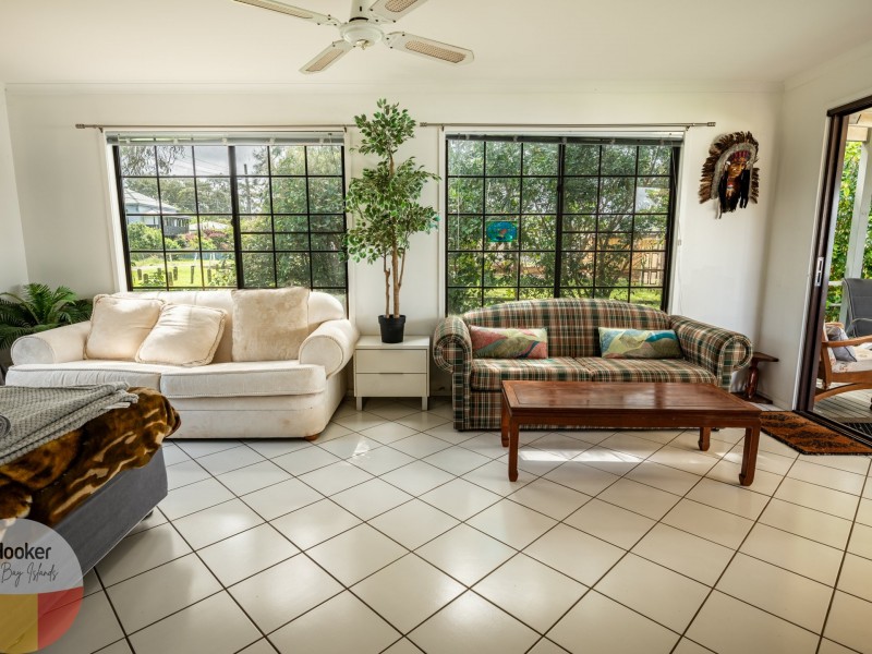 18 Emerson St, Russell Island QLD 4184