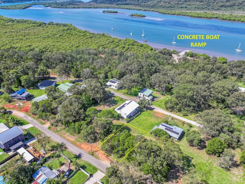 33 Main View Dve, Russell Island QLD 4184