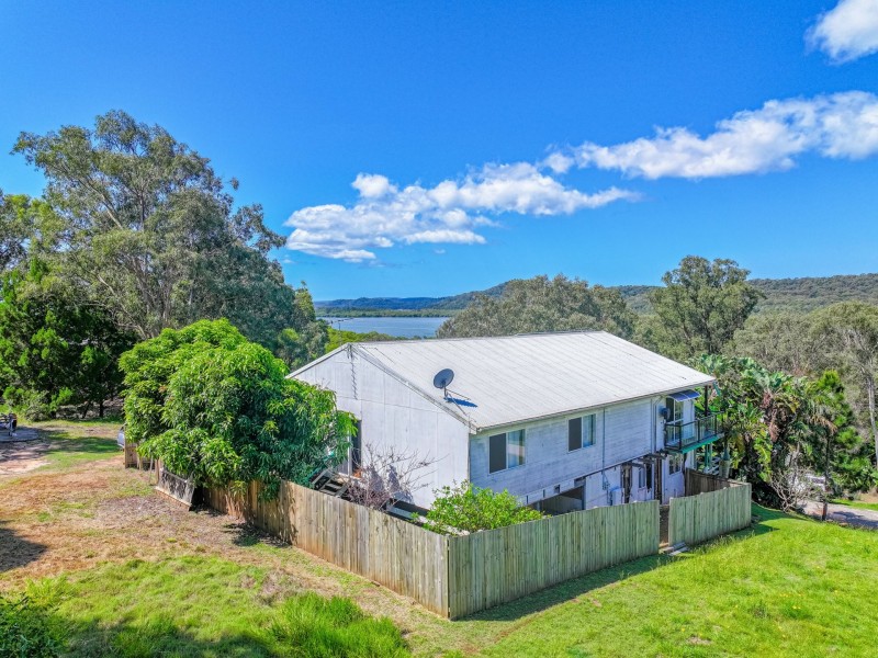 33 Main View Dve, Russell Island QLD 4184