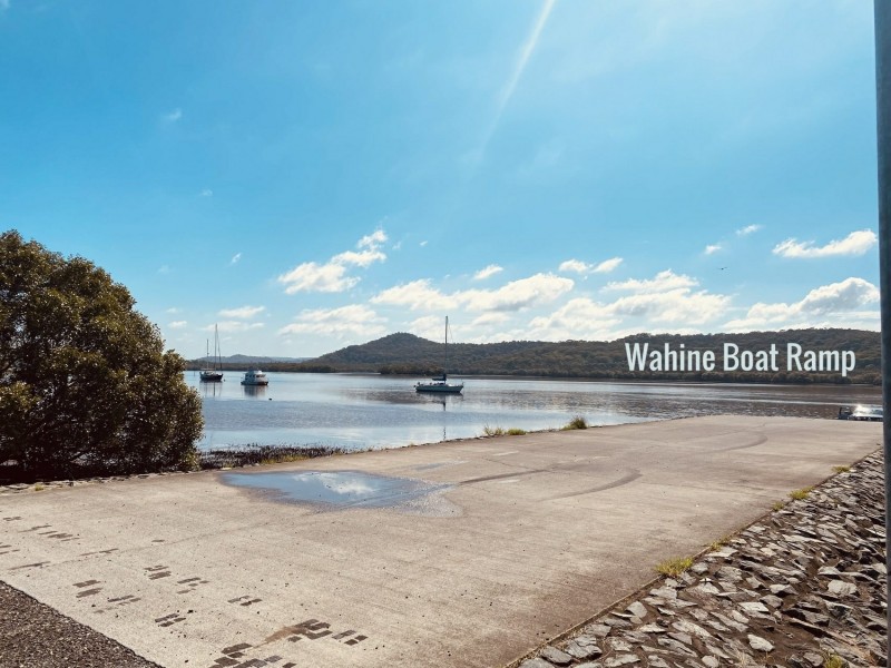 19 Stuart Street, Russell Island QLD 4184