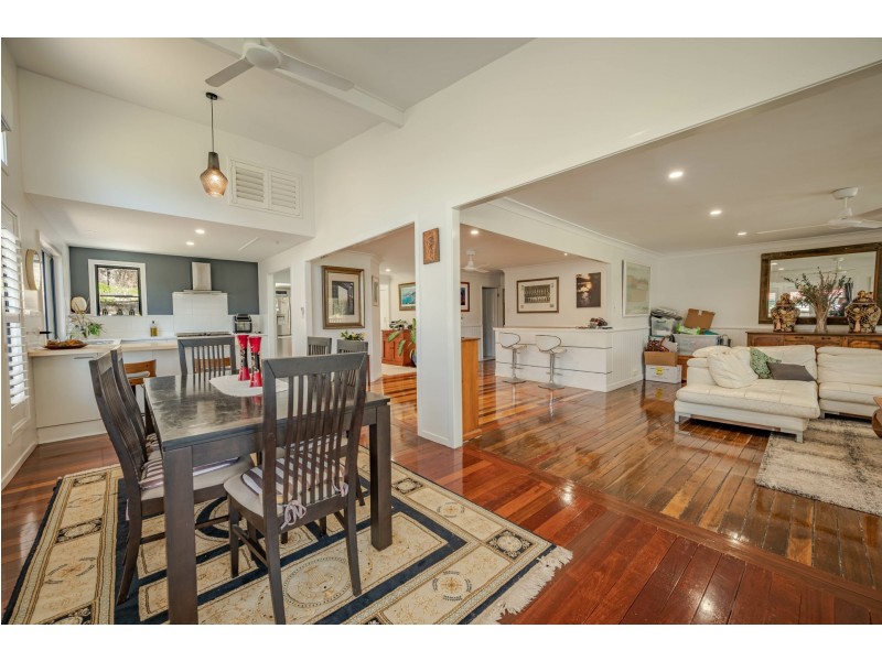 15 Headland Circuit, Russell Island QLD 4184