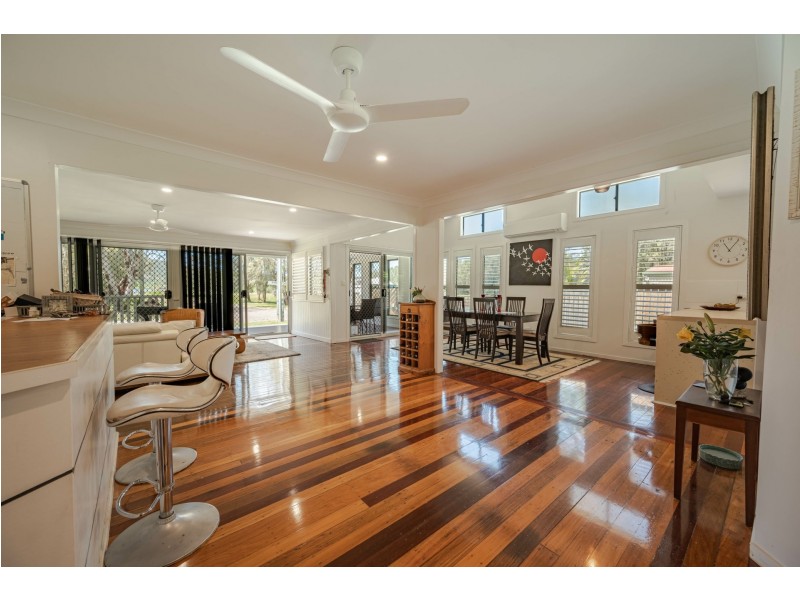 15 Headland Circuit, Russell Island QLD 4184