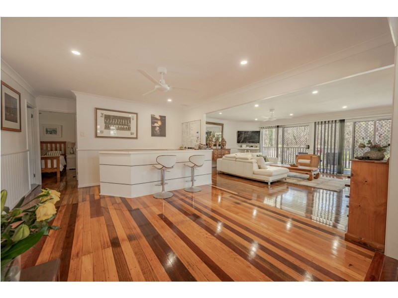 15 Headland Circuit, Russell Island QLD 4184