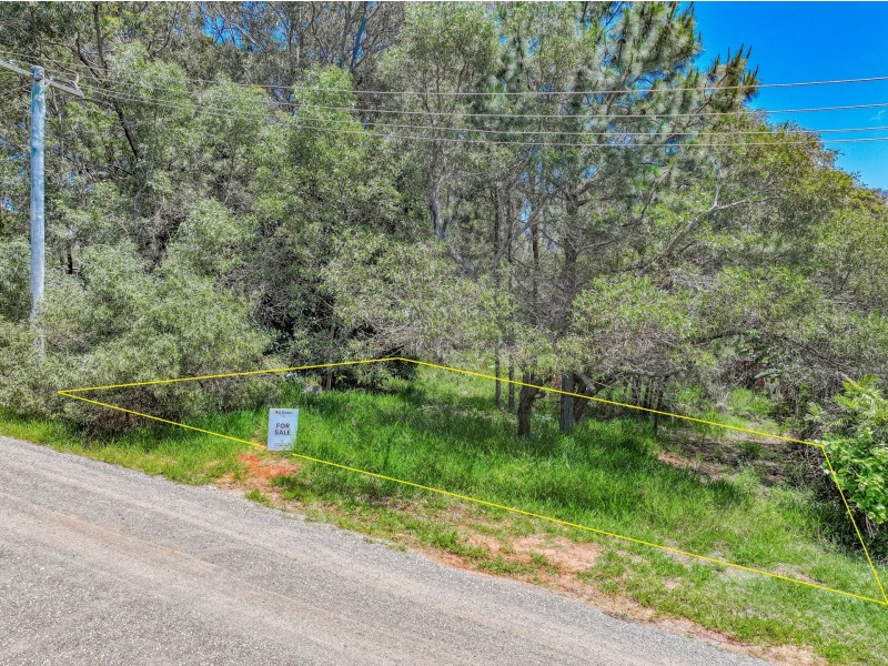 4 Castle Dve, Russell Island QLD 4184
