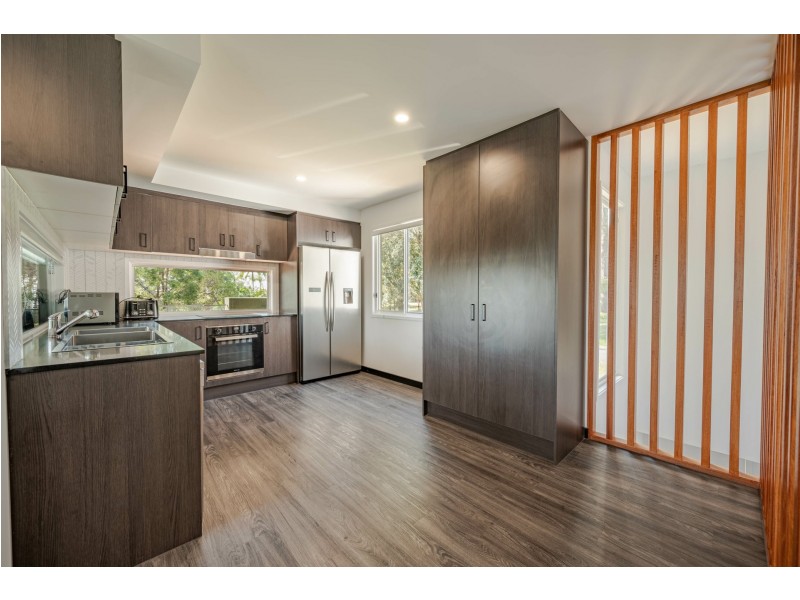 54 Deenya Pde, Russell Island QLD 4184