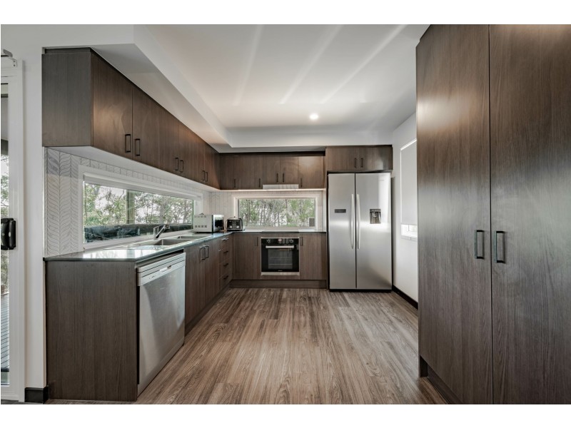 54 Deenya Pde, Russell Island QLD 4184