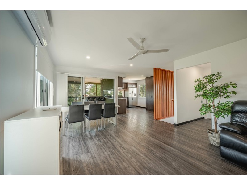 54 Deenya Pde, Russell Island QLD 4184