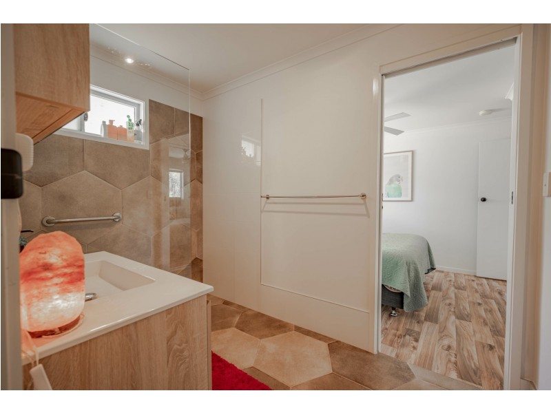 2 Alstonia Street, Russell Island QLD 4184