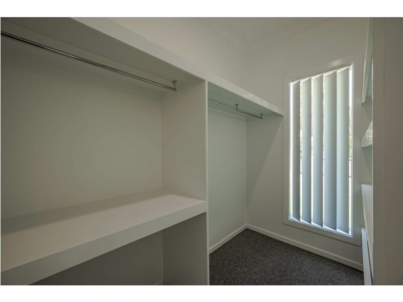 172 Centre Road, Russell Island QLD 4184