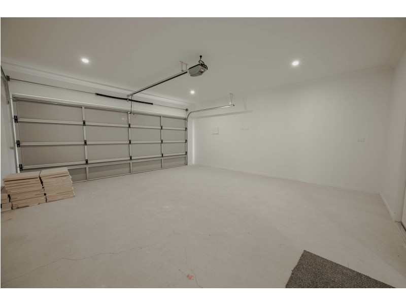 172 Centre Road, Russell Island QLD 4184