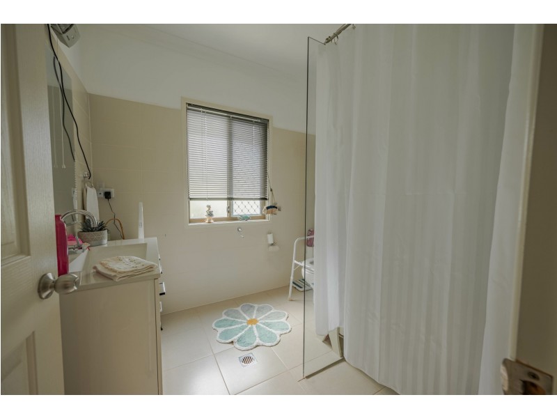 22 AIMEO ESPLANADE, Russell Island QLD 4184