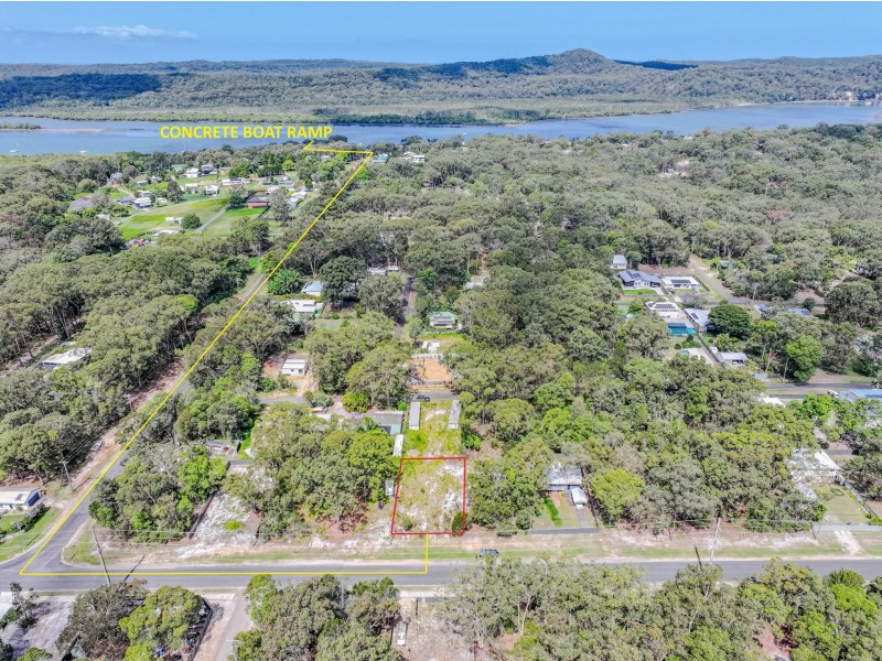 177 Centre Road, Russell Island QLD 4184