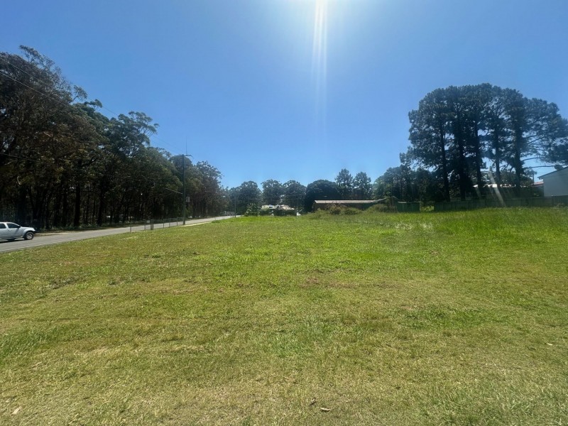 16 Oak Street, Russell Island QLD 4184