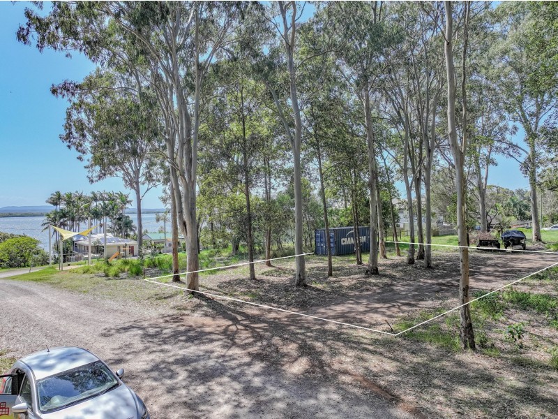 19 Ranora St, Russell Island QLD 4184